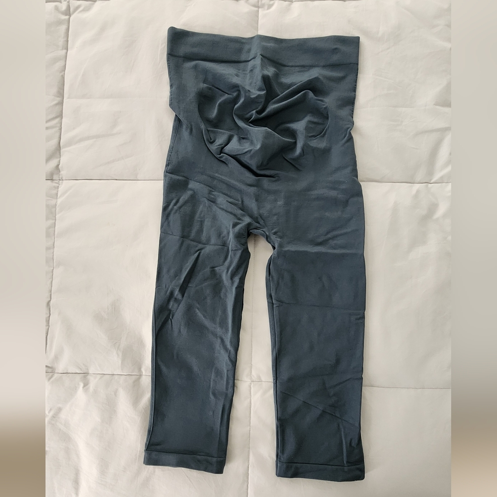 Blanqi everyday maternity belly support cropped leggings size M
